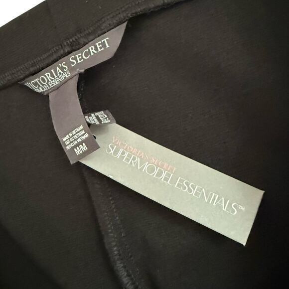NWT Victoria's Secret Supermodel Essentials Y2K Inspired Black Mini Skirt Size M - Picture 5 of 6